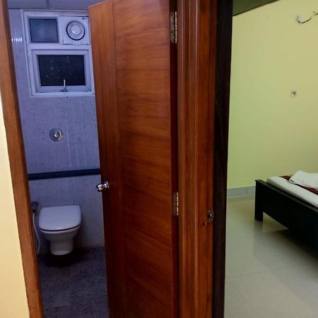 The Posh Residency, Ecr Bed & Breakfast Chennai Exterior photo